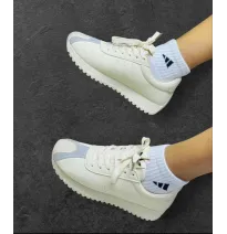 Baskets Rétro-Running Minimalistes – Confort & Look VintageChaussures homme, femme et enfant
