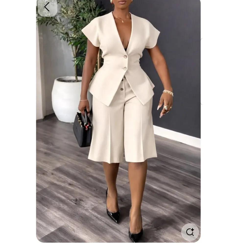 Ensemble Tailleur Short Cintré Col en V