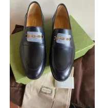 Mocassins Classiques en Cuir Noir – Style Gucci avec Mors Doré EntrelacéChaussures homme, femme et enfant