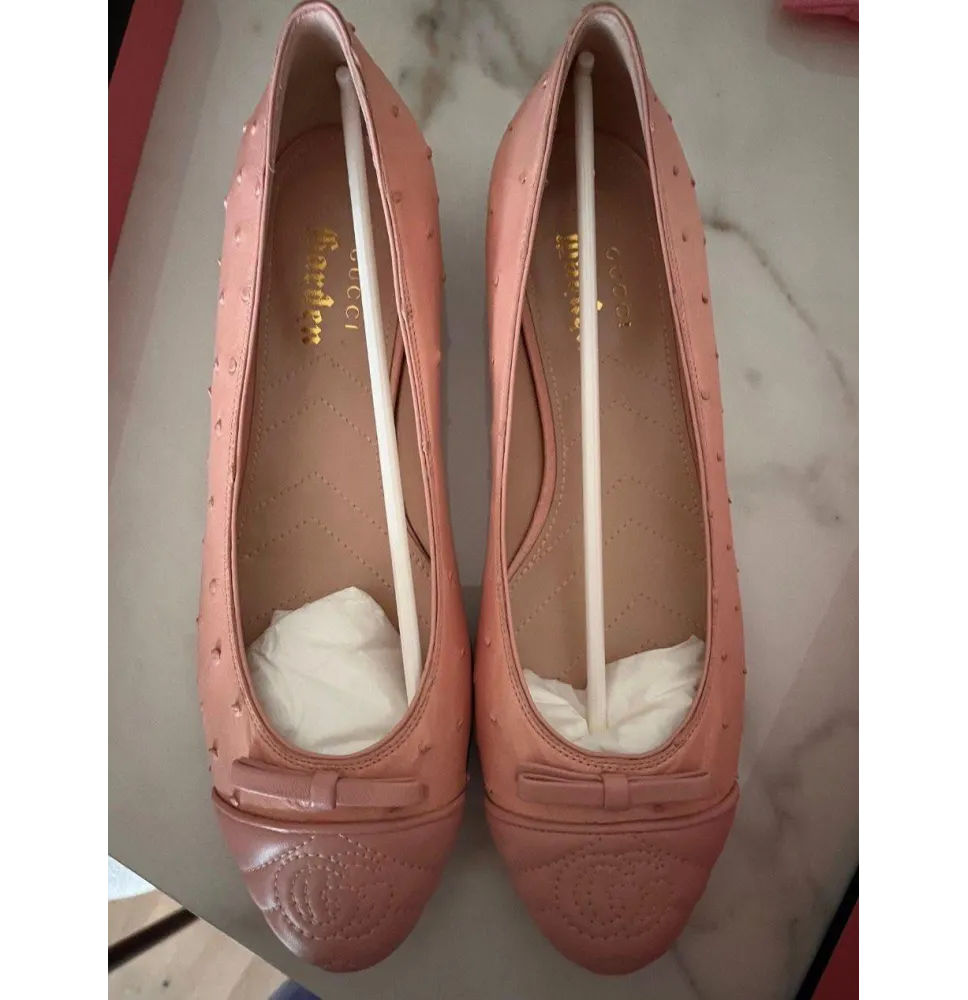 Ballerines de Luxe en Cuir Ostrich Rose – Style Gucci Garden avec Bout MatelasséChaussures homme, femme et enfant