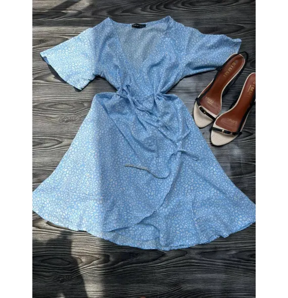 Robe Portefeuille Courte Bleu Ciel à Motif Fleurimode