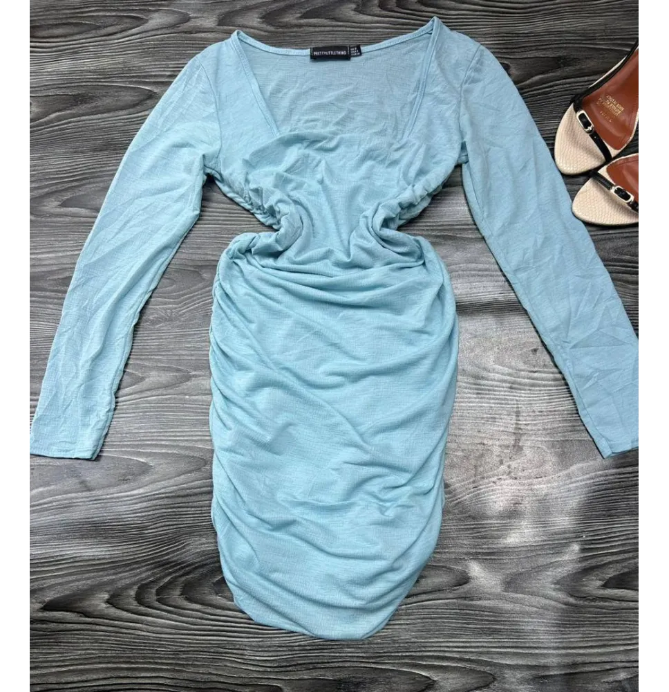 Robe Courte Froncée Bleu Turquoise Clair - Encolure Carrée et Manches LonguesAccueil