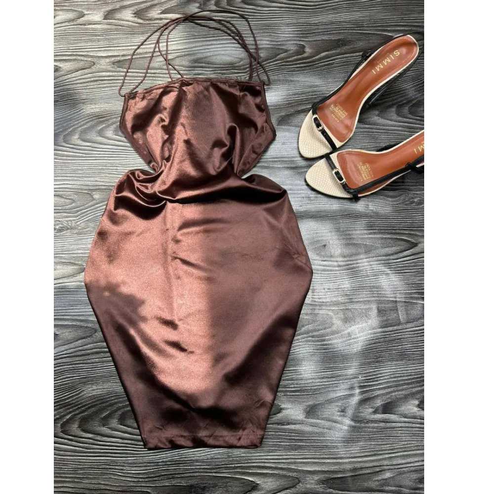 Robe Courte Dos Nu en Satin Marron Chocolat - Multi-Brides Croisées Glamour