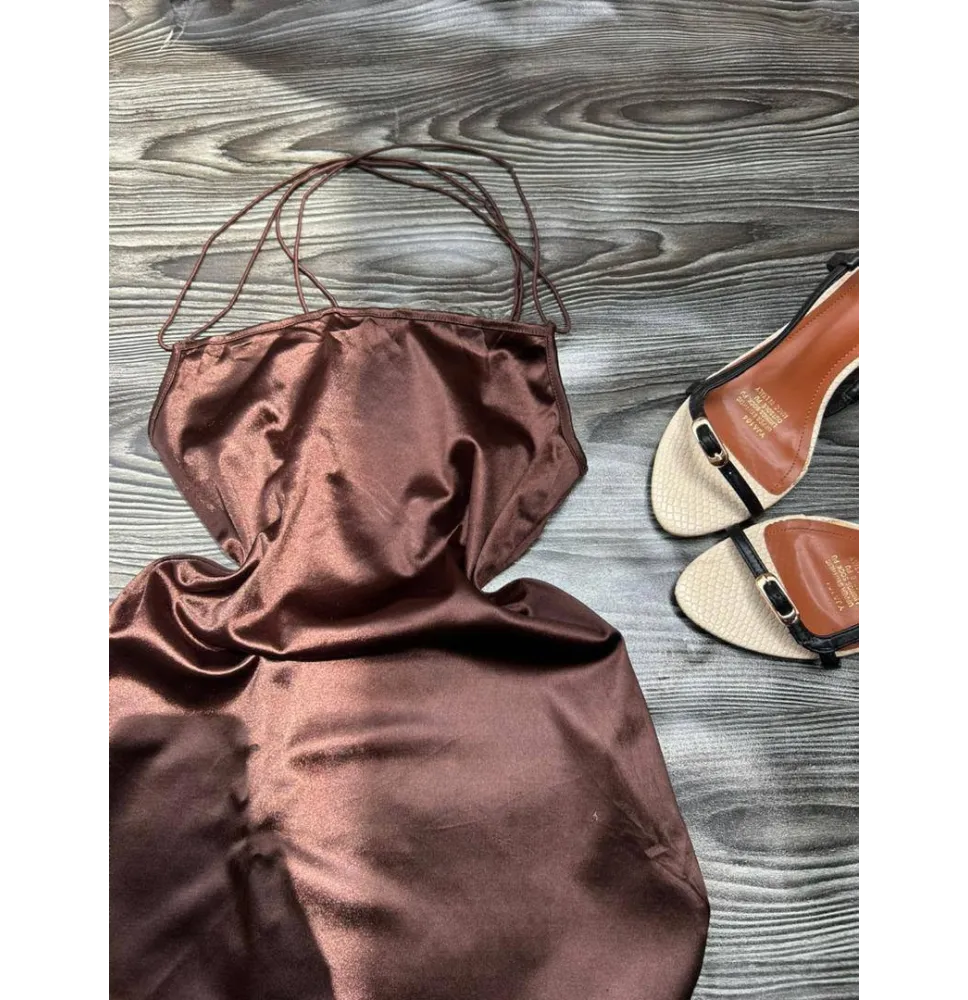 Robe Courte Dos Nu en Satin Marron Chocolat - Multi-Brides Croisées Glamour