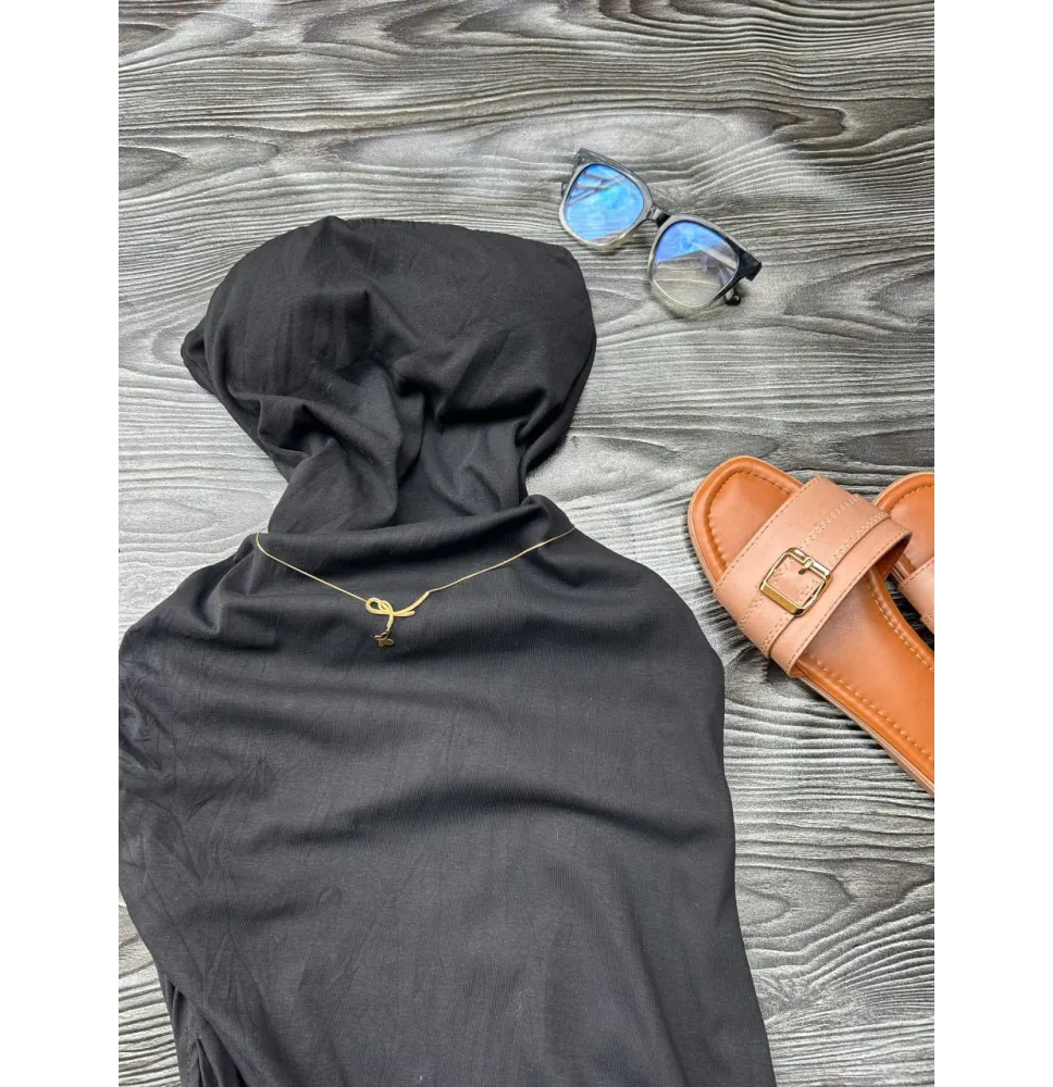 Robe courte noire décontractée à col montant - Style minimalisteRobes longues et mini