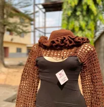 Boléro en Crochet  Chic & Aéré  – Accessoire Mode TendanceTops